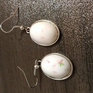 Cute hanging earrings